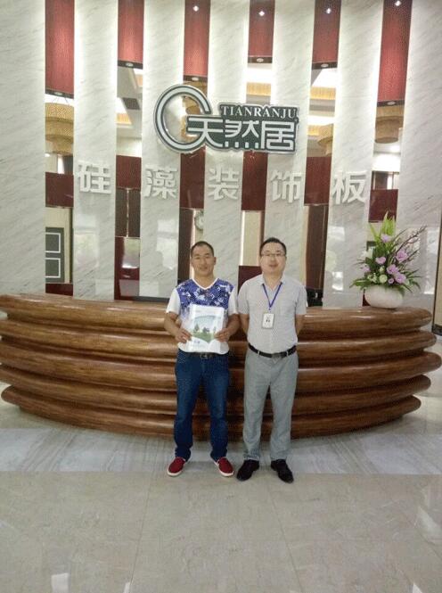 加盟喜訊：天然居硅藻裝飾板強(qiáng)勢(shì)入駐全國(guó)百?gòu)?qiáng)縣——貴州盤縣